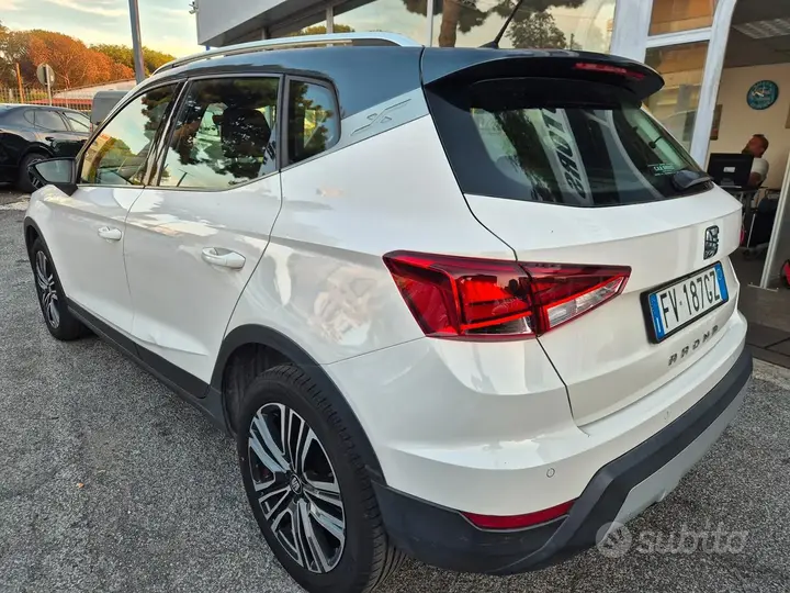 Seat Arona 2019 photo 5
