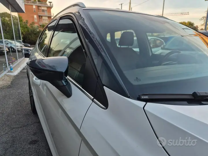 Seat Arona 2019 photo 3