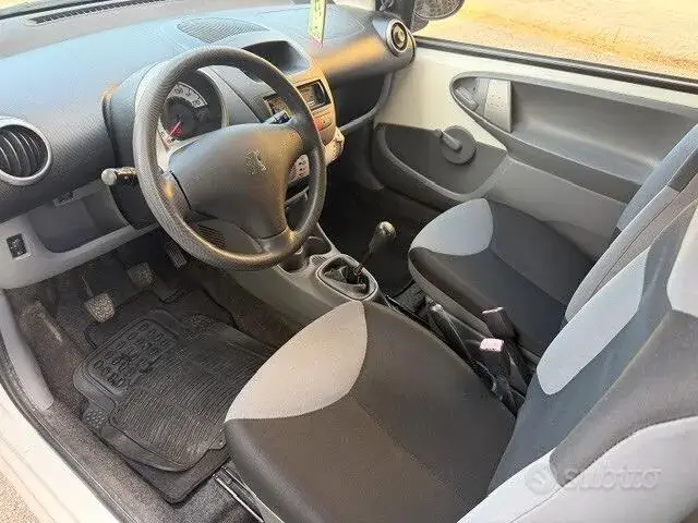 Peugeot 107 2009 photo 5