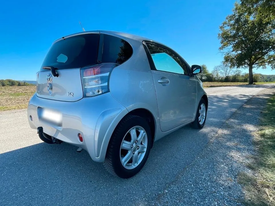 Toyota Iq