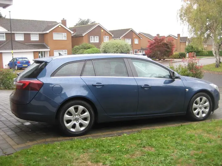 Vauxhall Insignia 2016 photo 3