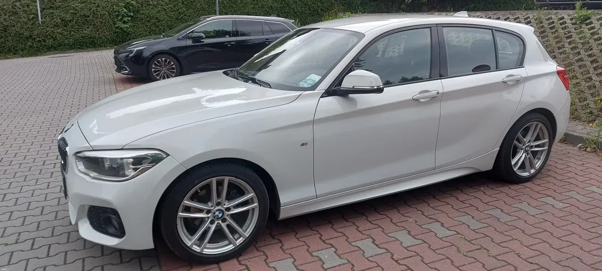 BMW 1 Series 2015 photo 2