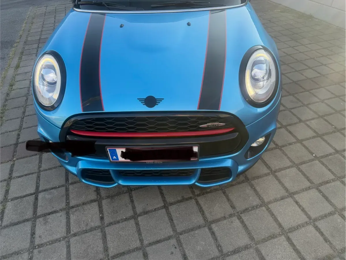 Mini Cooper D 2015 photo 3