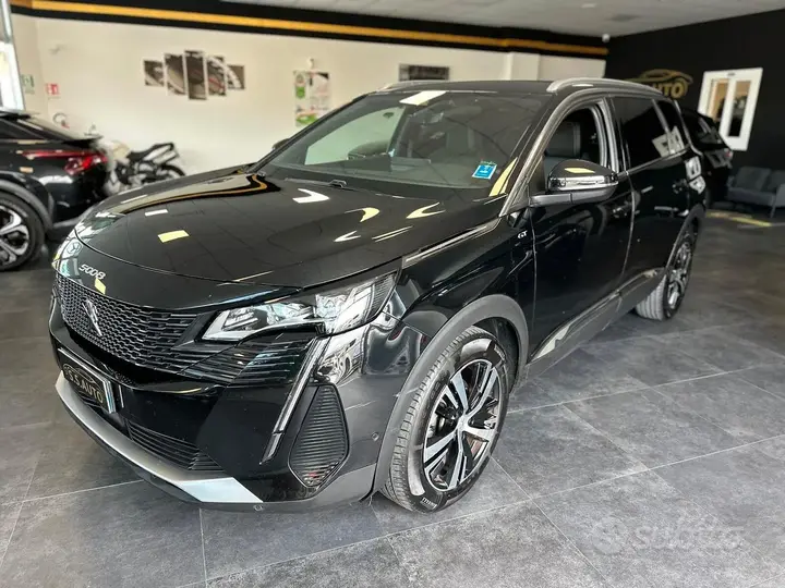 Peugeot 5008 2023 photo 3