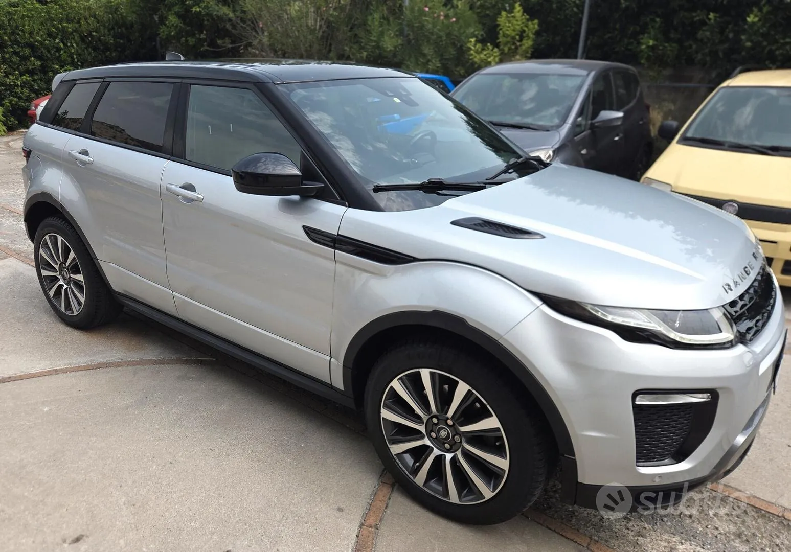 Land Rover Range Rover Evoque 2017 photo 3