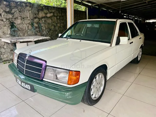 Mercedes-Benz 190E