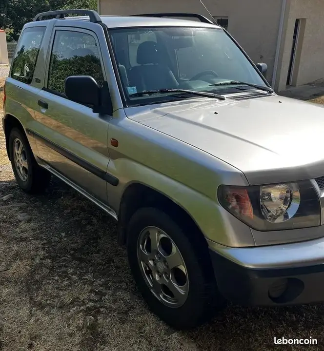 Mitsubishi Pajero Pinin 2000 photo 3