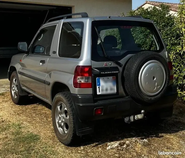 Mitsubishi Pajero Pinin 2000 photo 2