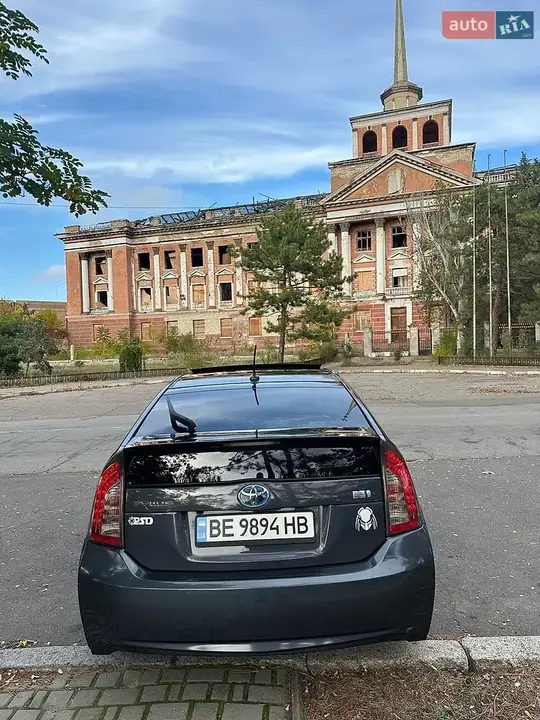 Toyota Prius 2013 photo 2