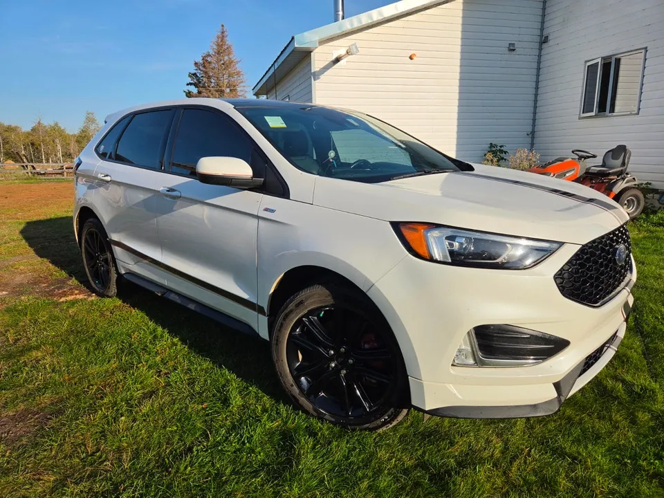 Ford Edge 2022 photo 2