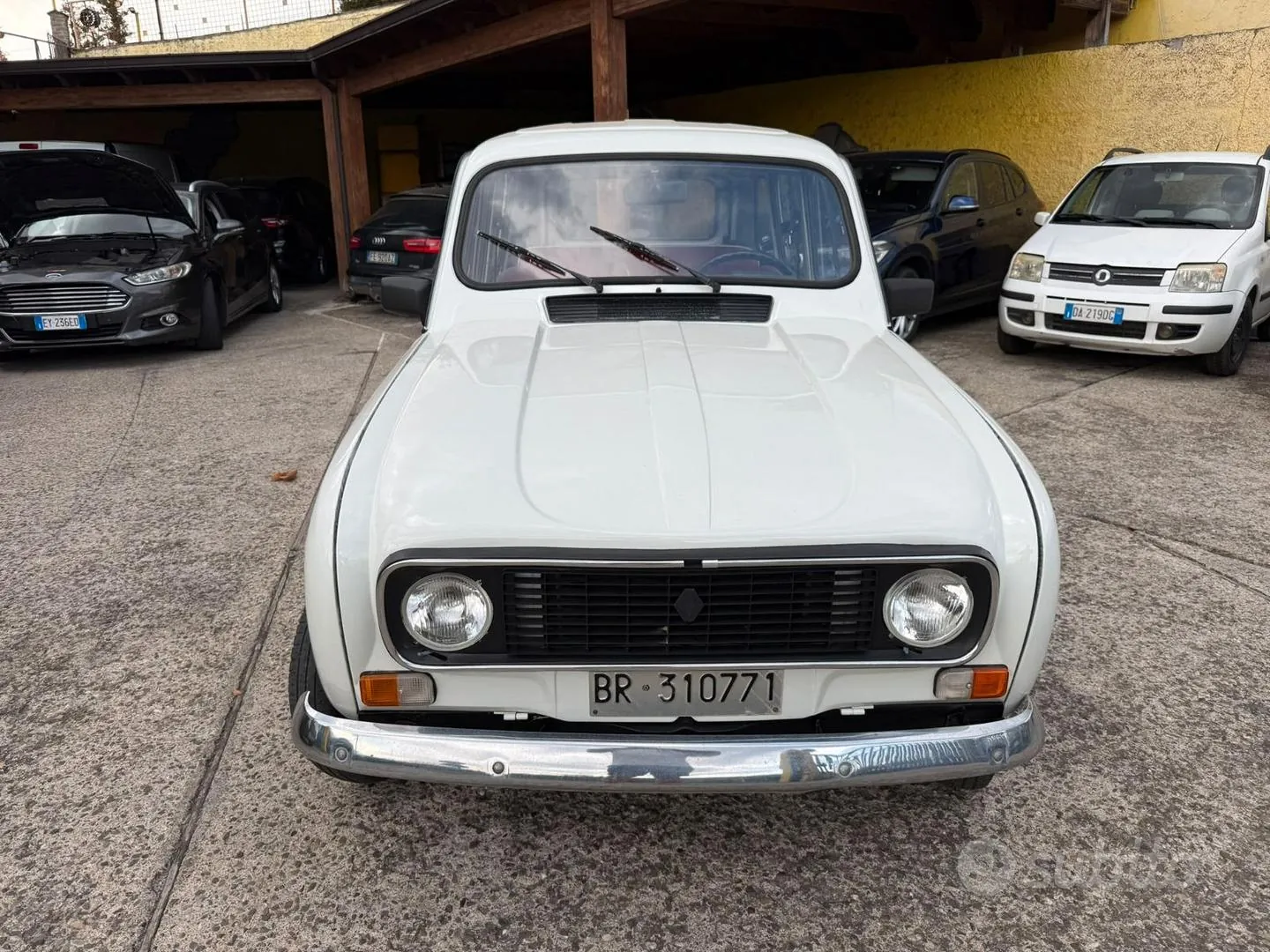 Renault 4