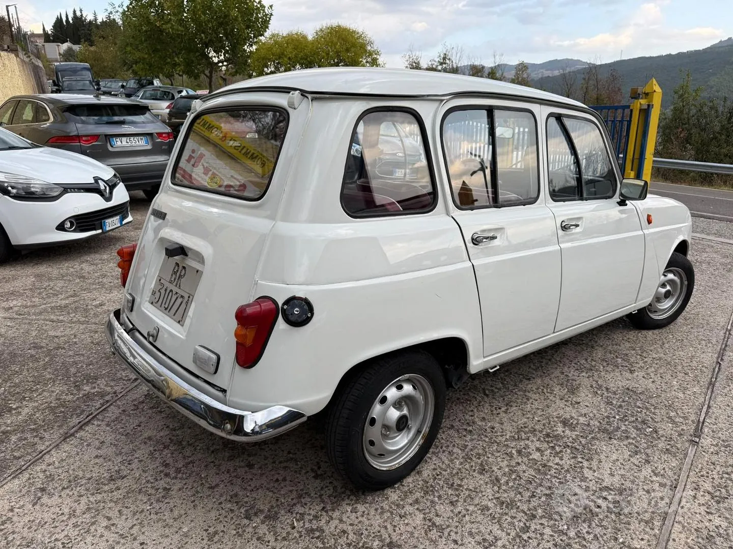 Renault 4 1984 photo 3