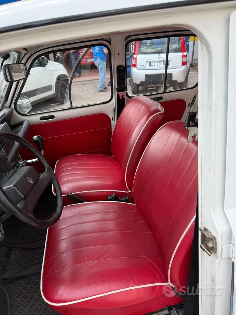 Renault 4 1984 photo 5