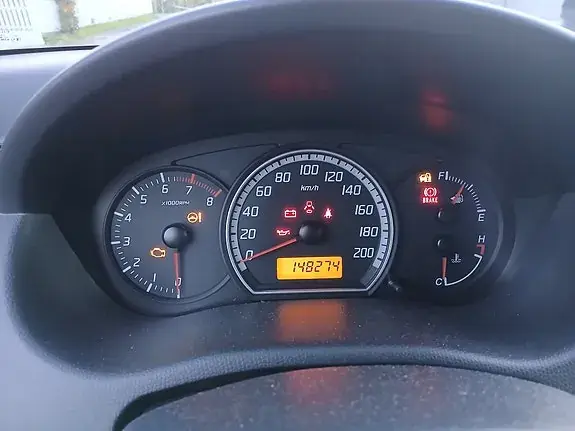 Suzuki Swift 2009 photo 3