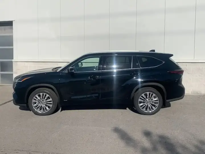 Toyota Highlander 2026 photo 2