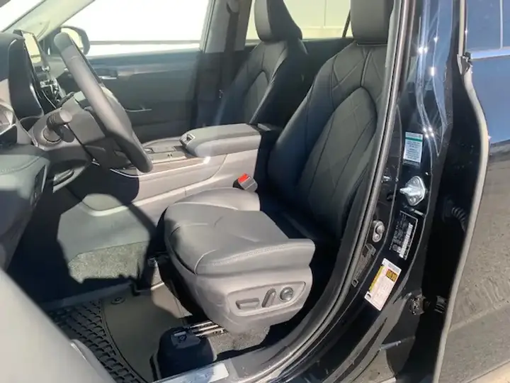 Toyota Highlander 2026 photo 3