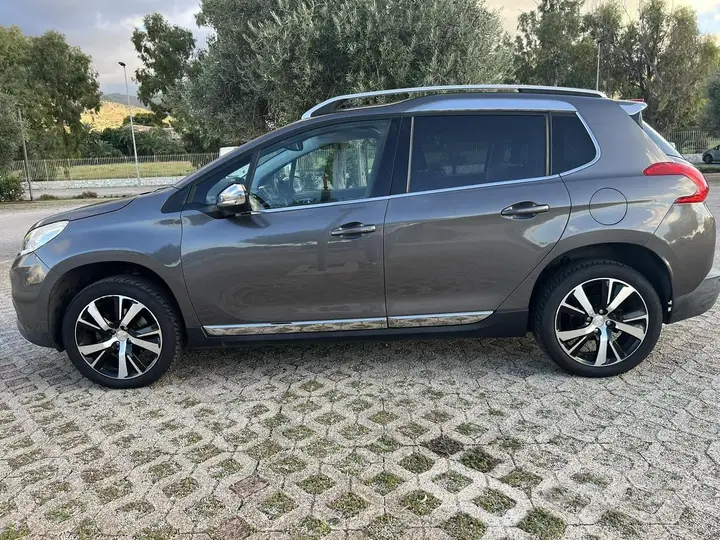 Peugeot 2008 2016 photo 3