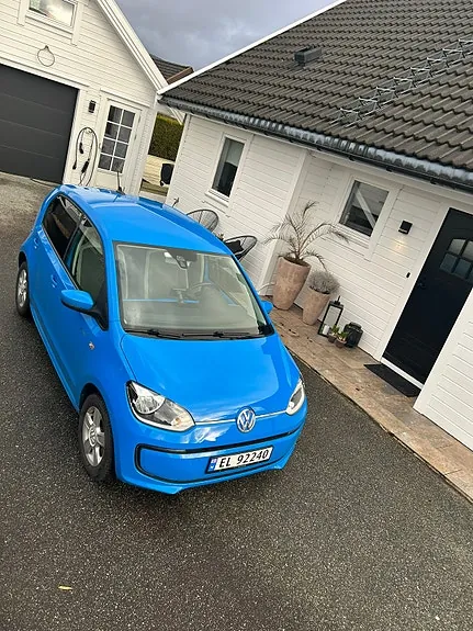 Volkswagen E-Up! 2016 photo 3
