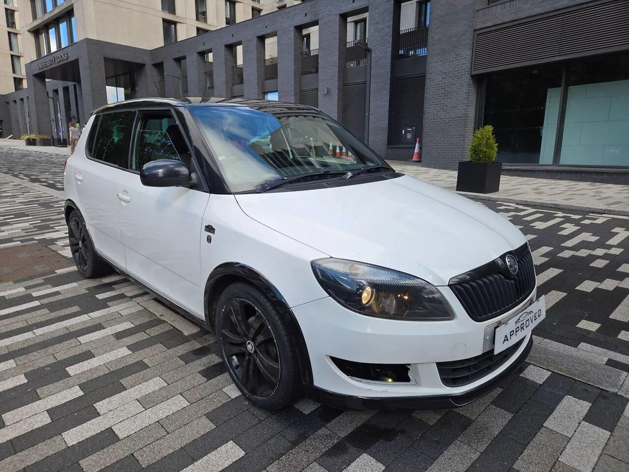 Skoda Fabia 2013 photo 4