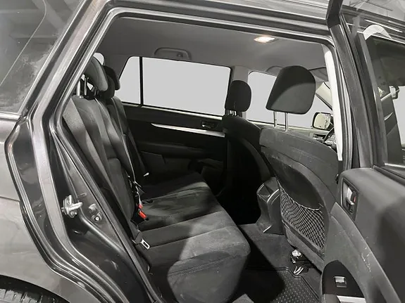 Subaru Outback 2011 photo 5