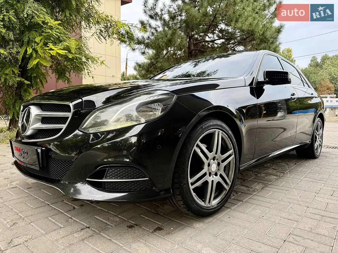 Mercedes-Benz E-Class 2013 photo 5