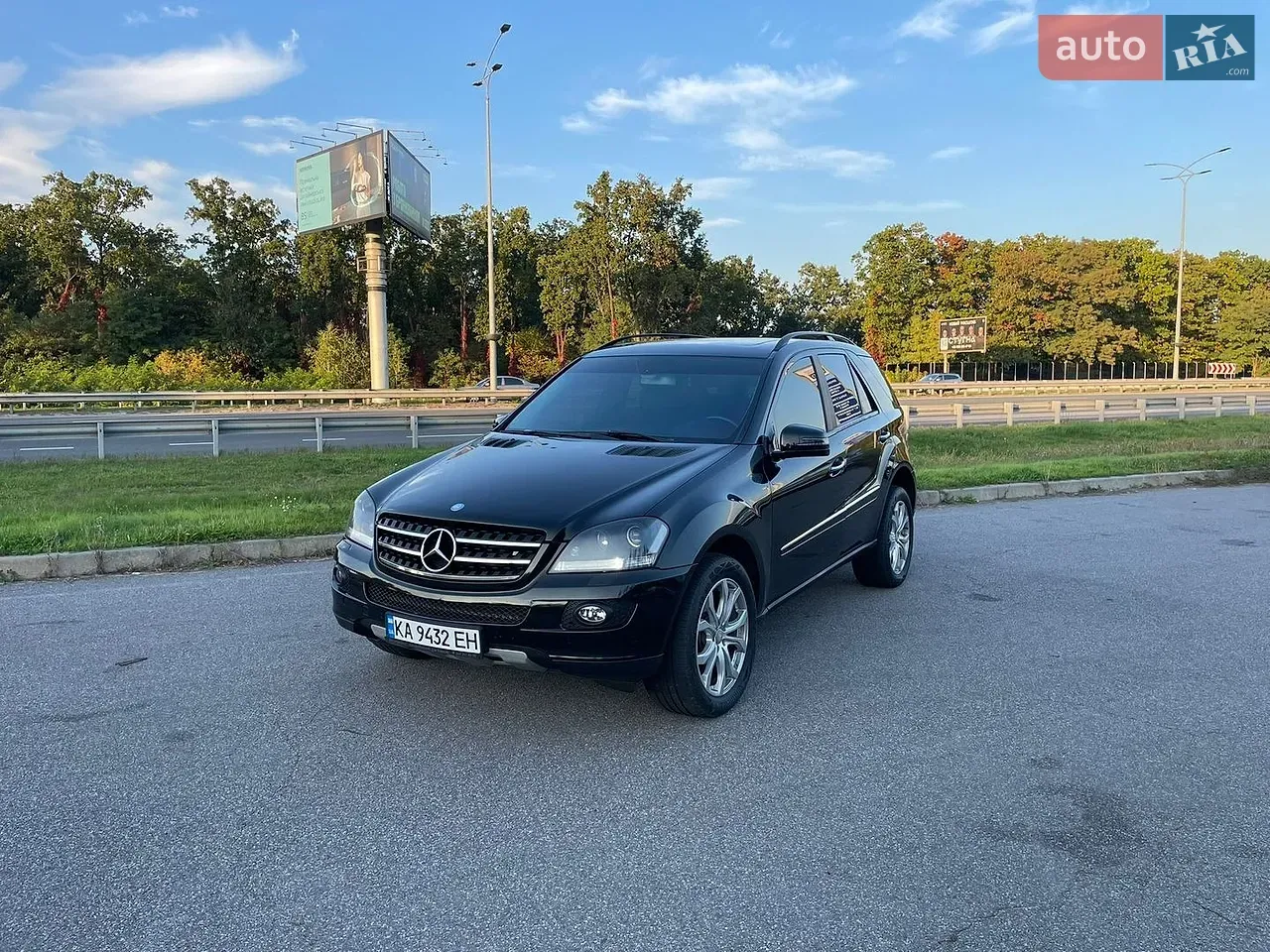 Mercedes-Benz M-Class 2006 photo 4