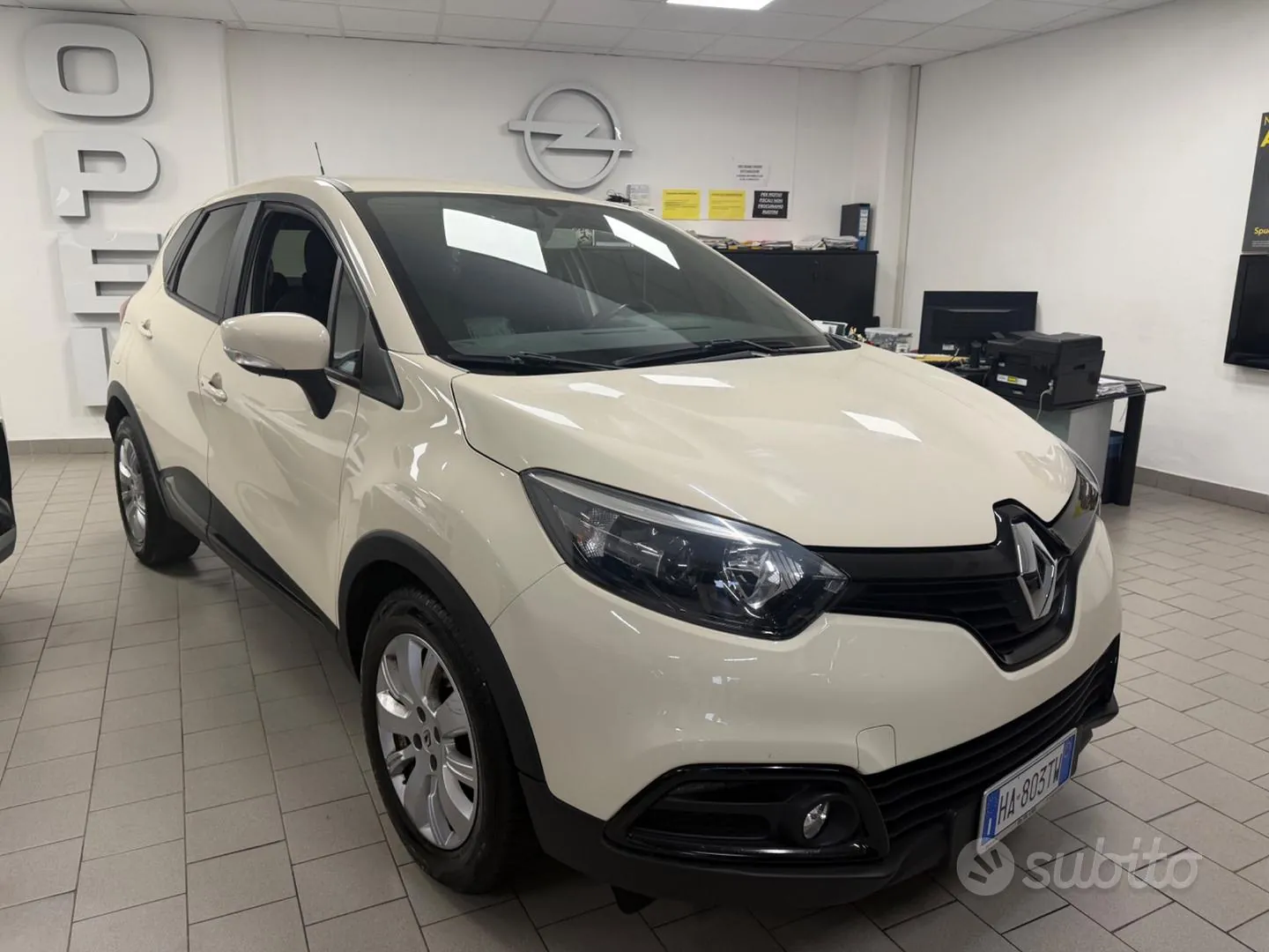 Renault Captur 2013 photo 2