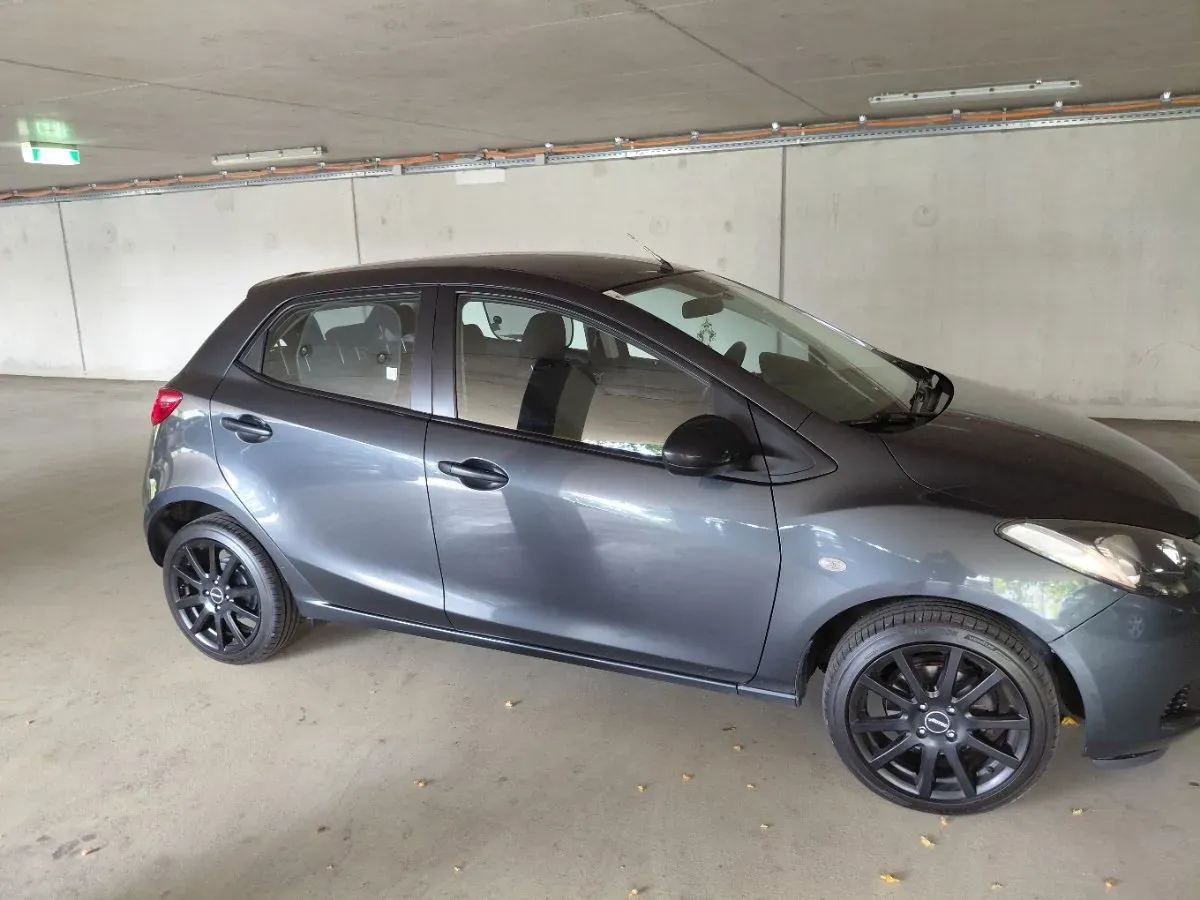 Mazda Mazda2