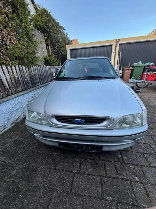 Ford Escort Cabrio