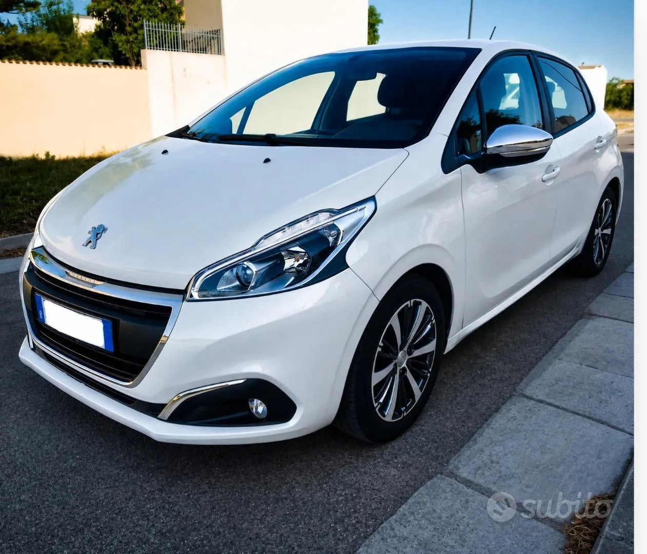 Peugeot 208 2015 photo 4