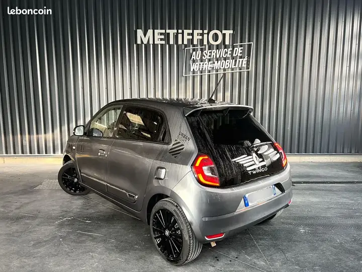 Renault Twingo 2024 photo 2