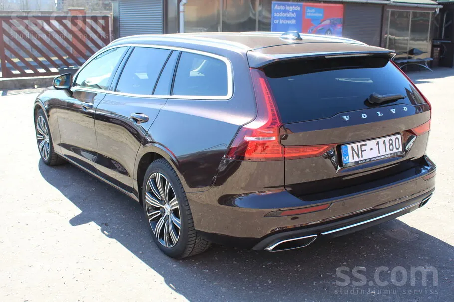 Volvo V60 2019 photo 3