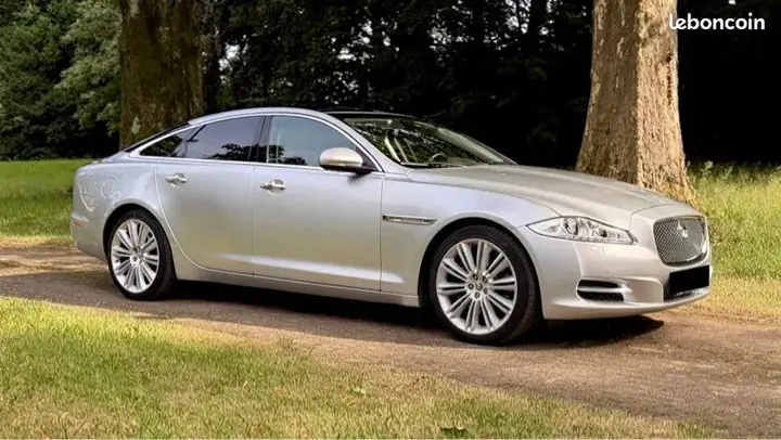 Jaguar Xj