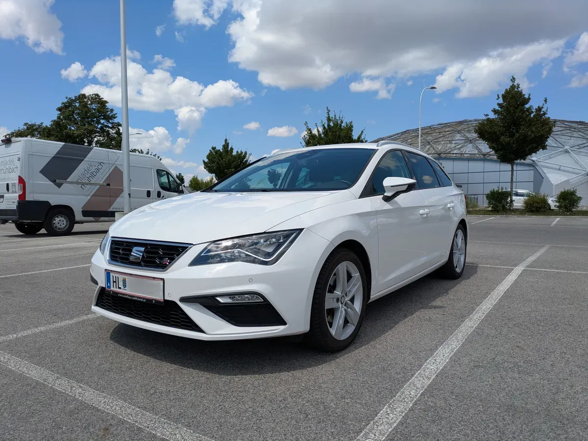 Seat Leon 2017 photo 2