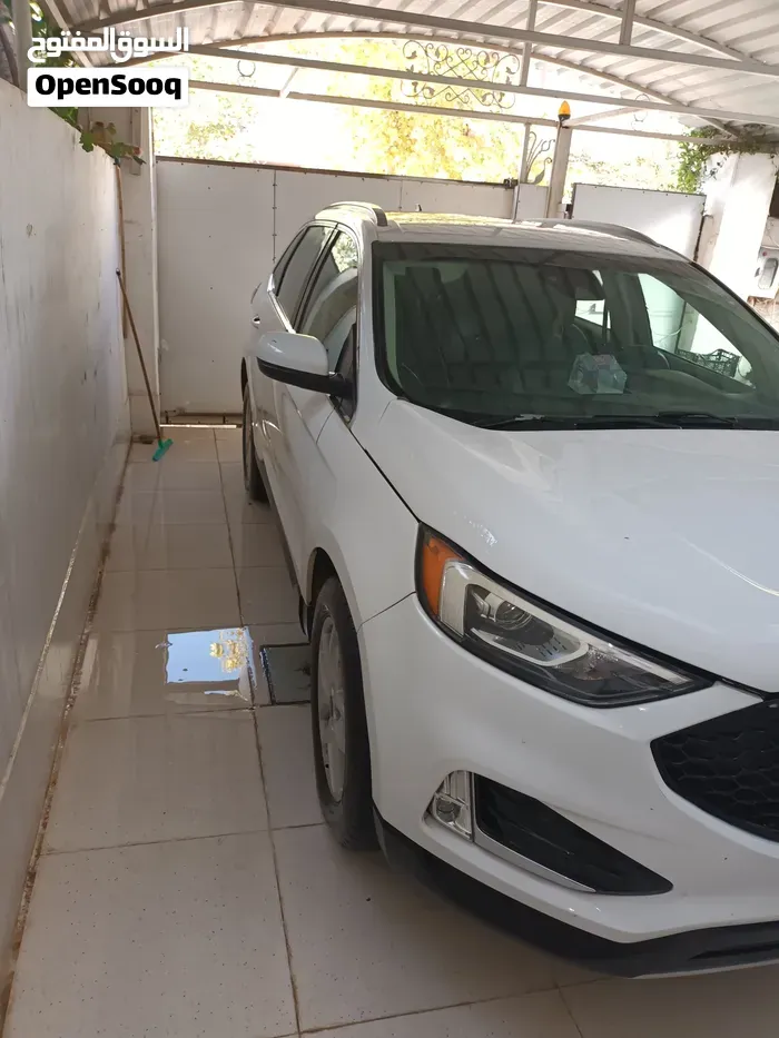 Ford Edge 2022 photo 2