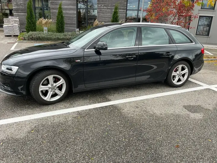 Audi A4 2014 photo 2