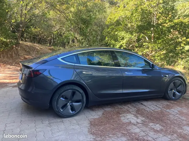Tesla Model 3 2019 photo 2