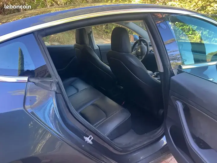 Tesla Model 3 2019 photo 4