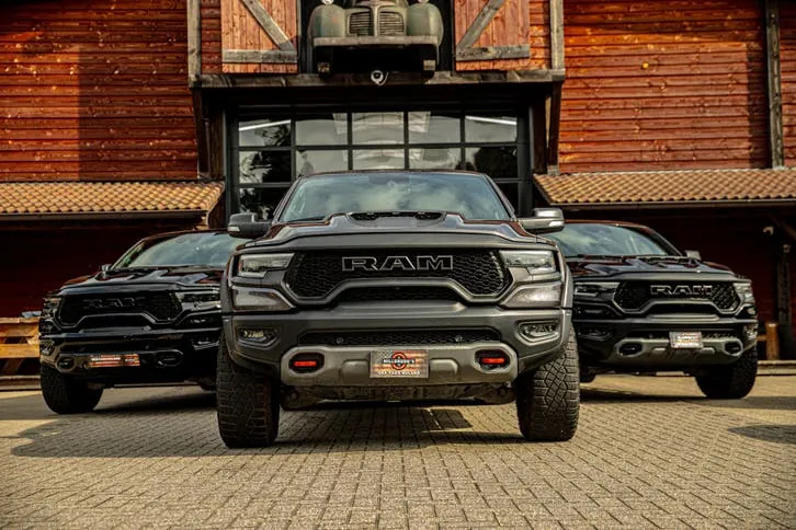 Dodge Ram 1500 2021 photo 2
