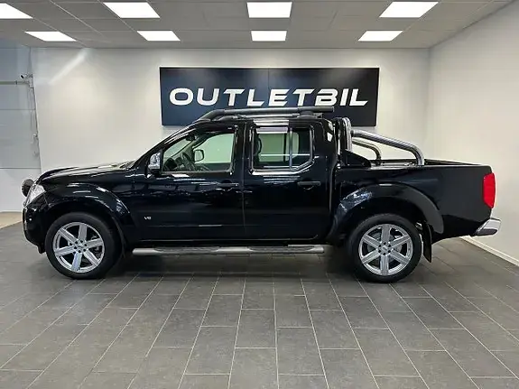 Nissan Navara 2014 photo 2
