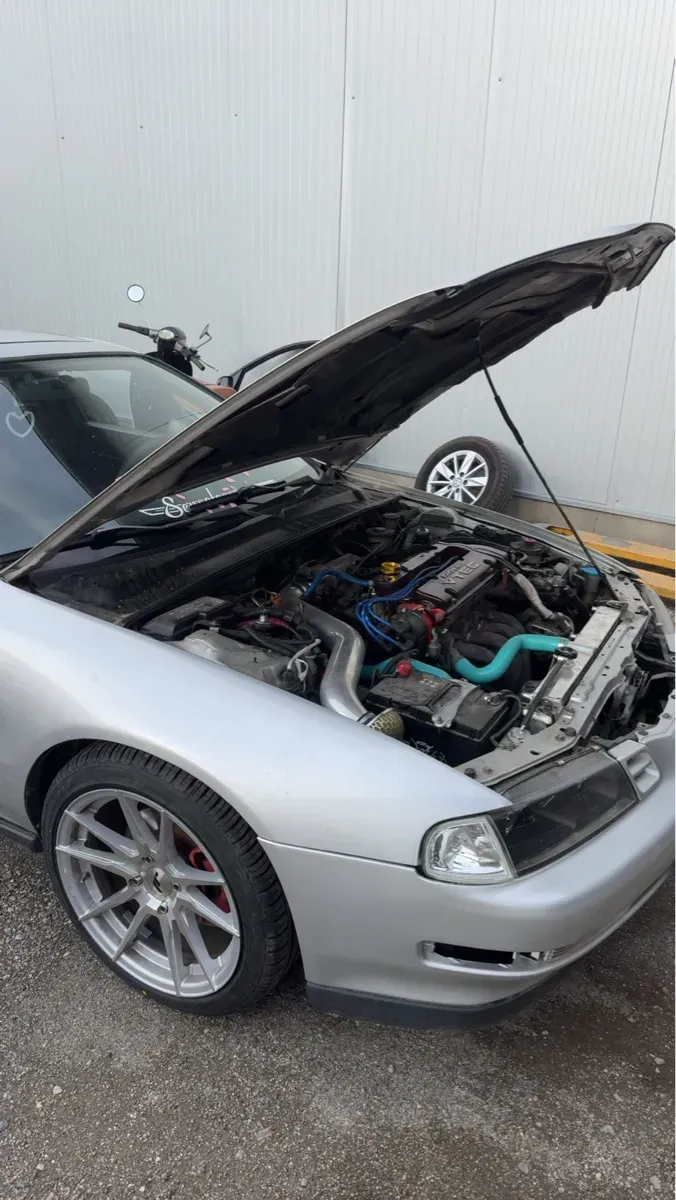 Honda Prelude 1994 photo 2