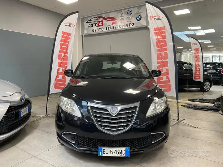 Lancia Ypsilon 2011 photo 2