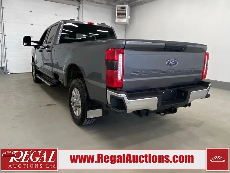 Ford F350 2023 photo 4