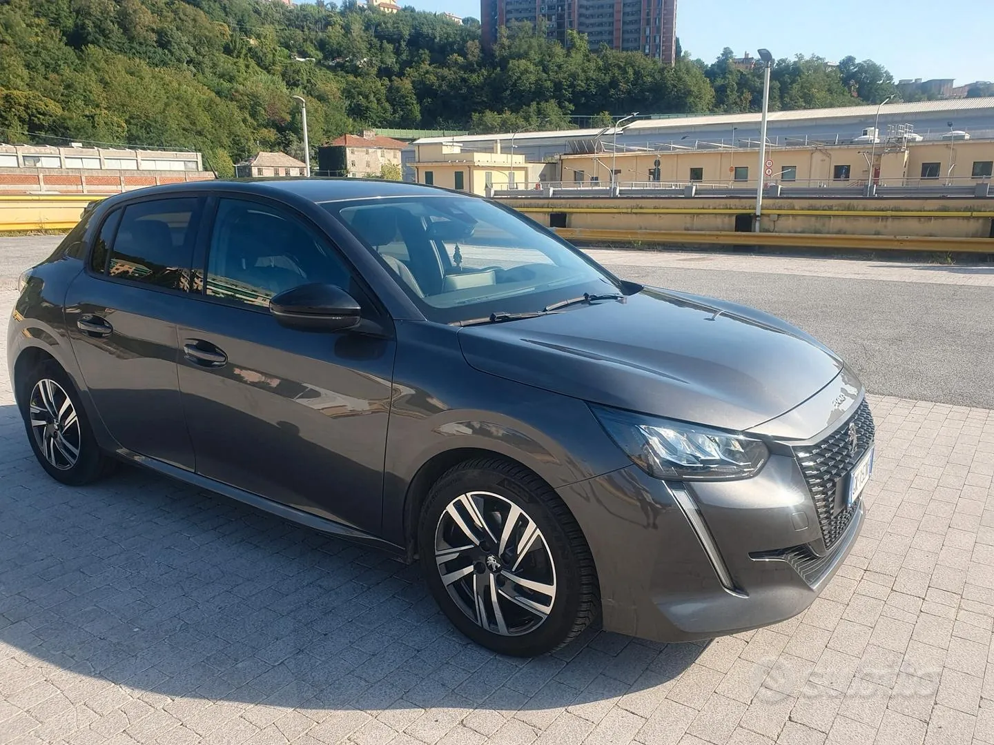 Peugeot 208 2022 photo 4