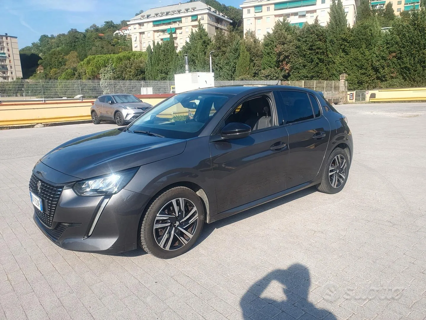 Peugeot 208 2022 photo 2
