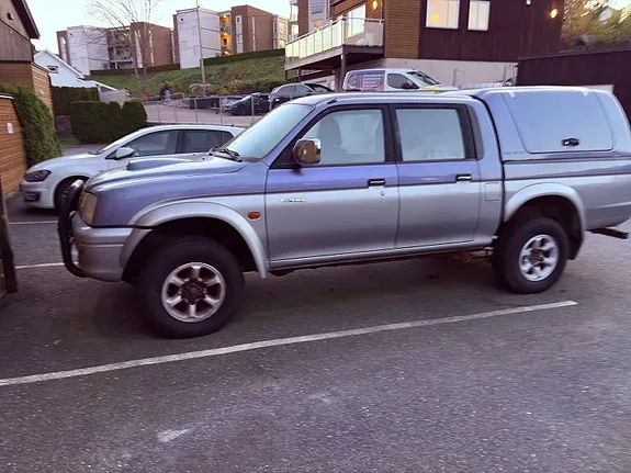 Mitsubishi L200 2000 photo 4