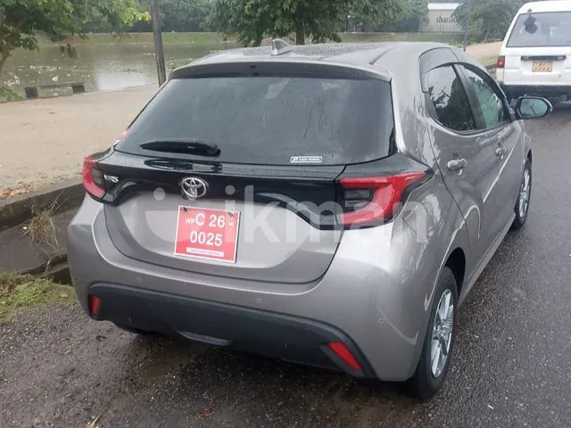 Toyota Yaris 2024 photo 2