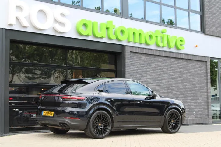 Porsche Cayenne 2022 photo 2