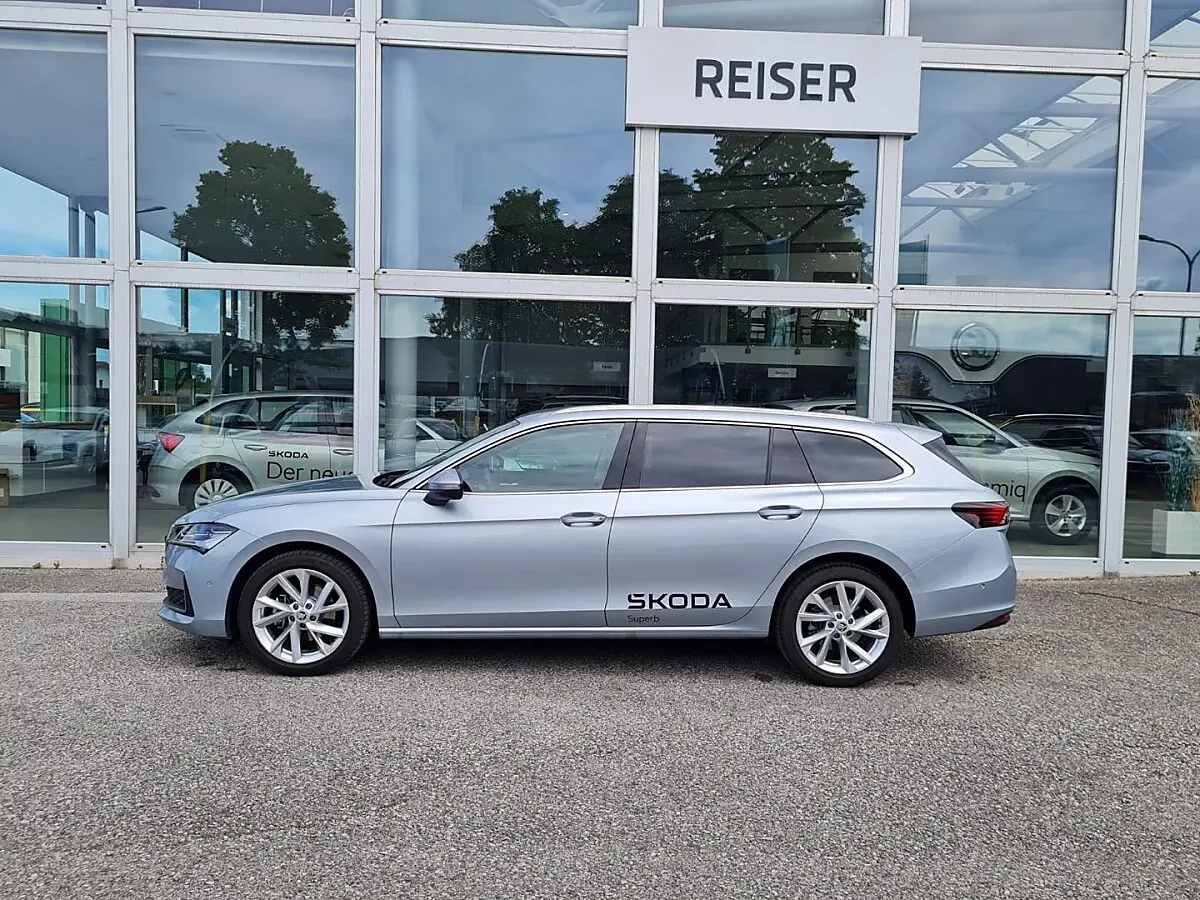Skoda Superb 2024 photo 2
