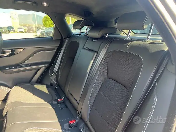 Jaguar F-Pace 2020 photo 5